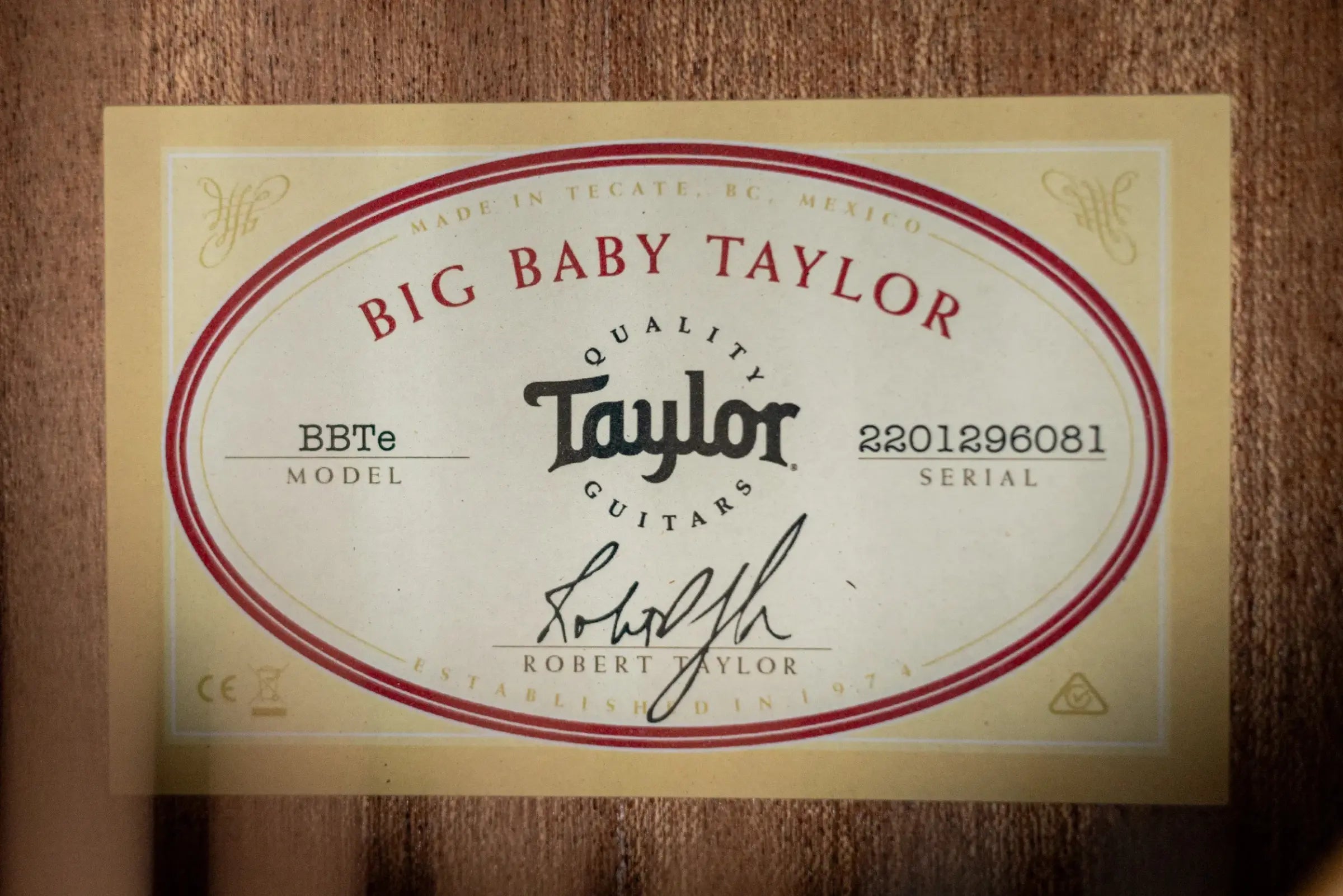 Taylor BBTe Big Baby Taylor Acoustic/Electric Guitar with Gig Bag