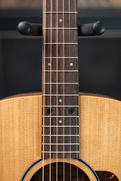 Taylor BBTe Big Baby Taylor Acoustic/Electric Guitar with Gig Bag