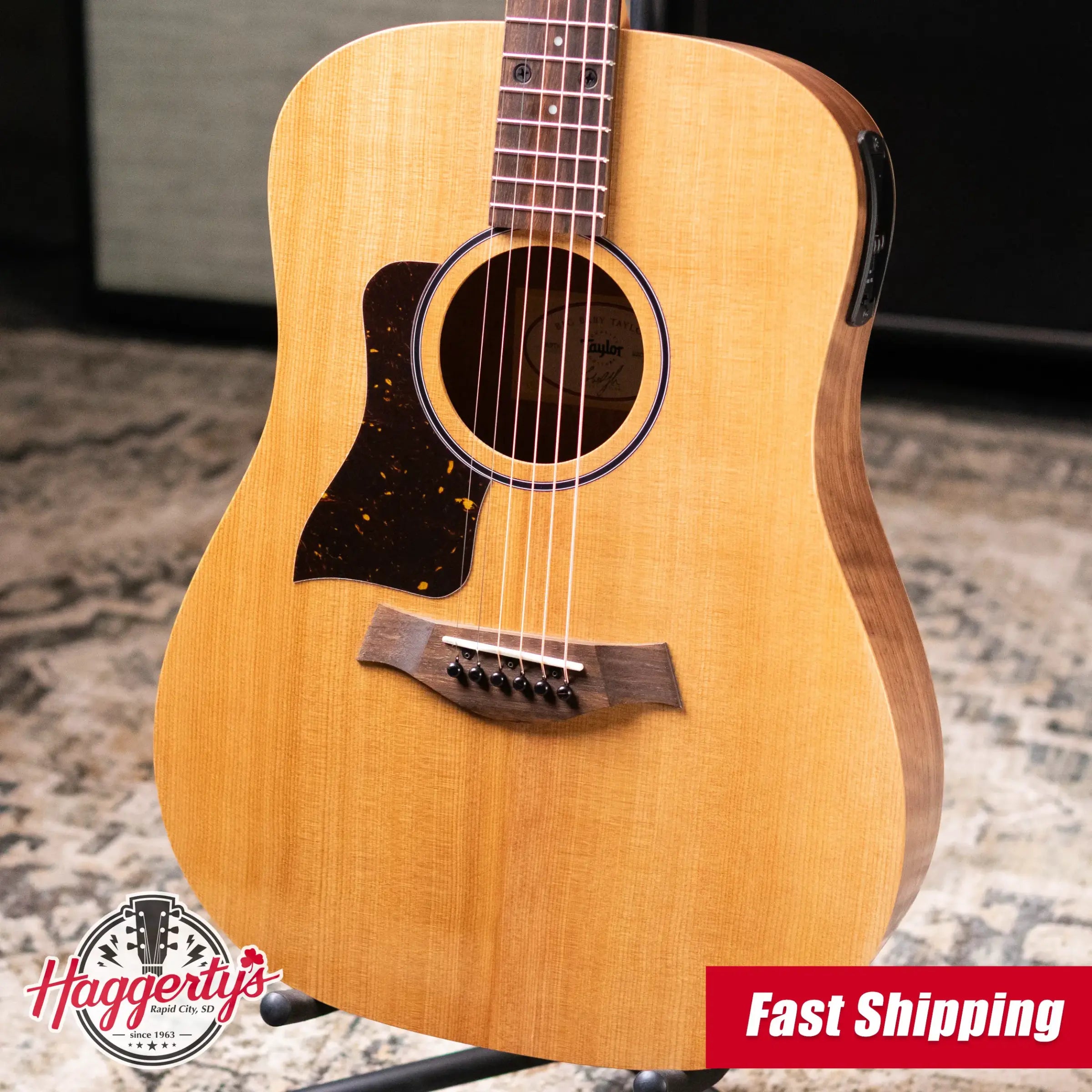 Taylor BBTe Left-Handed Big Baby Taylor Acoustic/Electric Guitar with Gig Bag