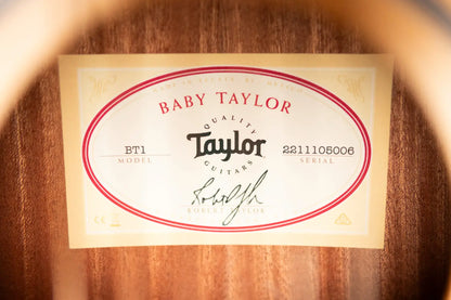 Taylor BT1 Baby Taylor Acoustic Guitar with Gig Bag
