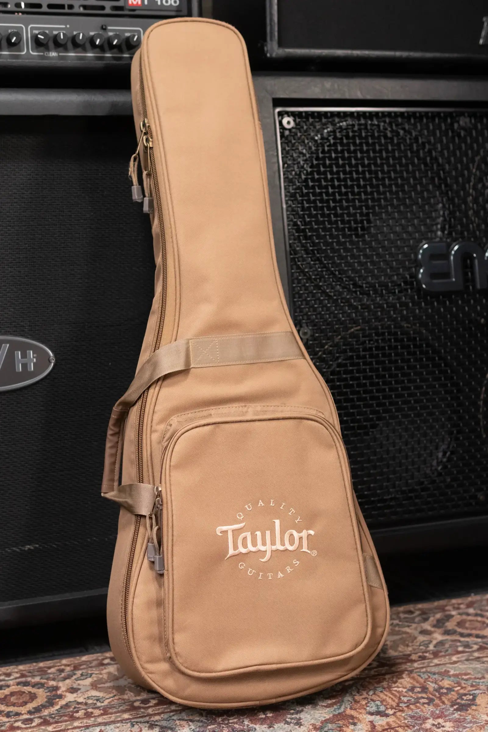 Taylor BT1 Baby Taylor Acoustic Guitar with Gig Bag - Used