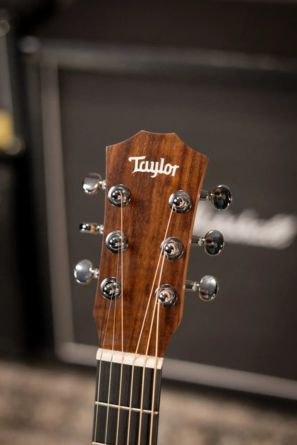 Taylor BT1 Left-Handed Baby Taylor Acoustic Guitar with Gig Bag