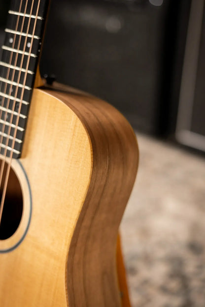 Taylor BT1 Left-Handed Baby Taylor Acoustic Guitar with Gig Bag