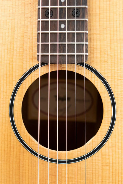 Taylor BT1e Baby Taylor Acoustic-Electric Guitar w/ Gig Bag