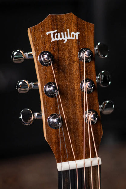 Taylor BT1e Baby Taylor Acoustic-Electric Guitar w/ Gig Bag