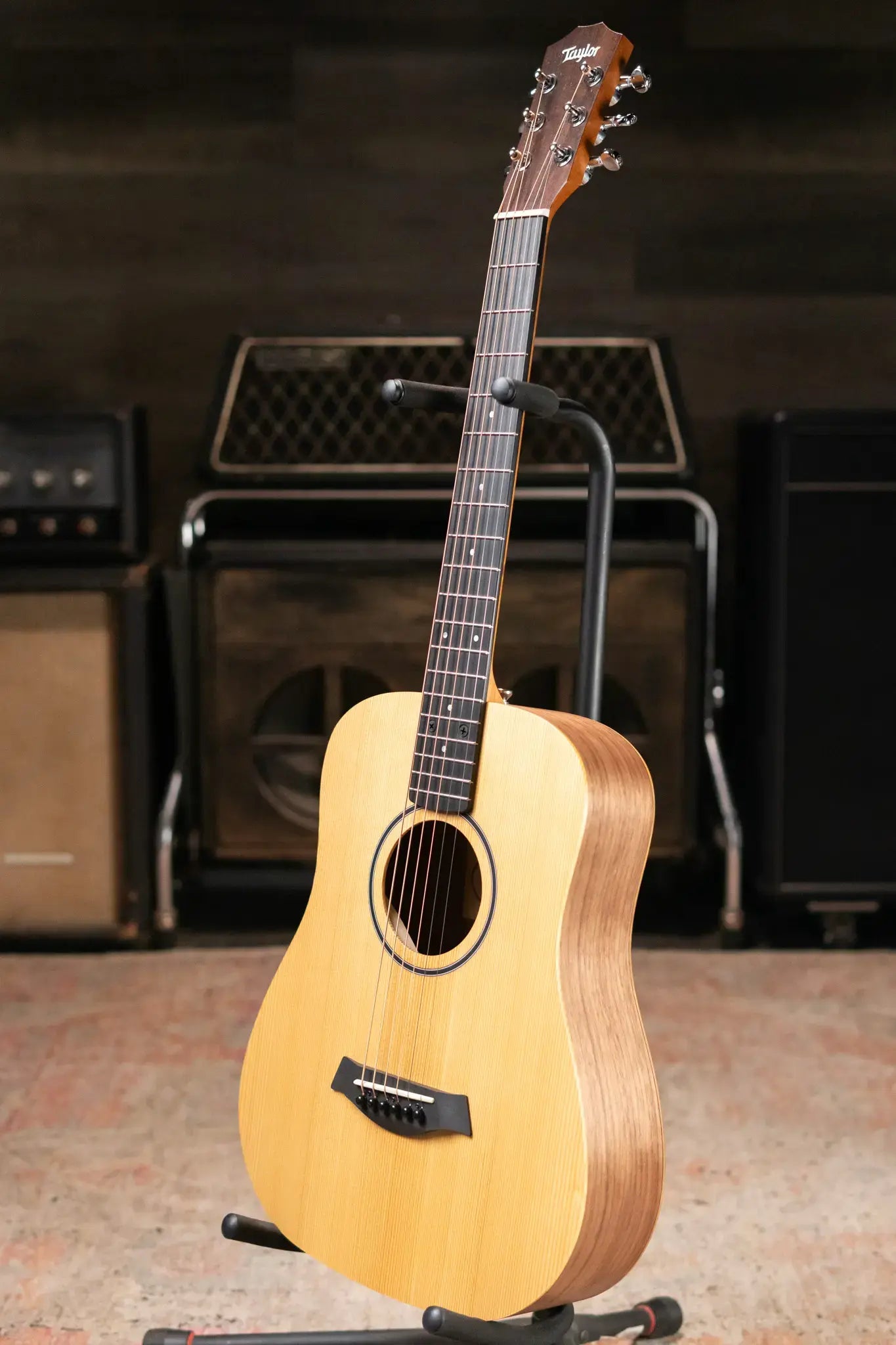 Taylor BT1e Baby Taylor Acoustic-Electric Guitar with Gig Bag