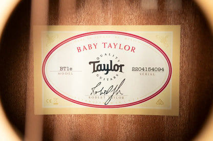 Taylor BT1e Baby Taylor Acoustic/Electric Guitar with Gig Bag