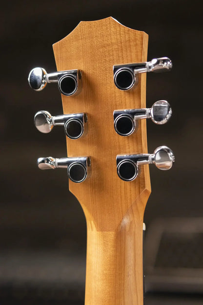 Taylor BT1e Baby Taylor Acoustic/Electric Guitar with Gig Bag