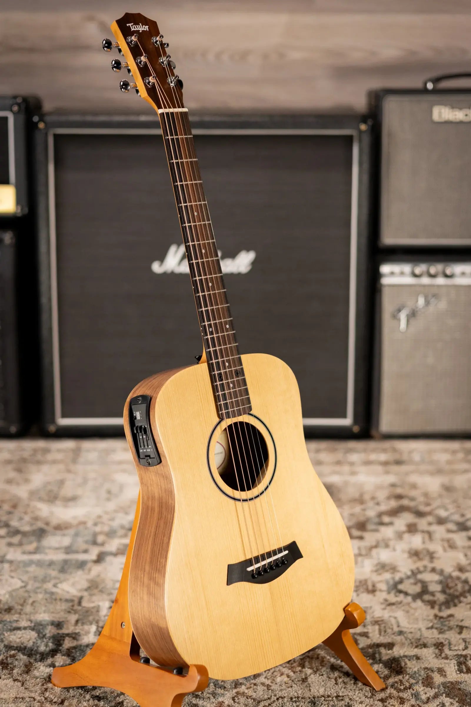 Taylor BT1e Baby Taylor Acoustic/Electric Guitar with Gig Bag