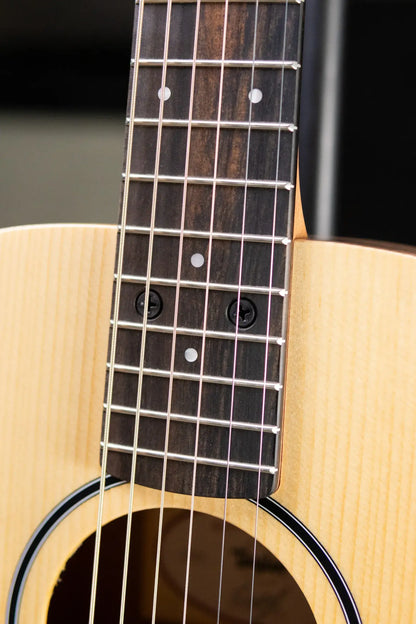 Taylor BT1e Baby Taylor Acoustic/Electric Guitar with Gig Bag