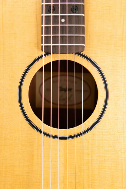 Taylor BT1e Baby Taylor Acoustic-Electric Guitar with Gig Bag - Used