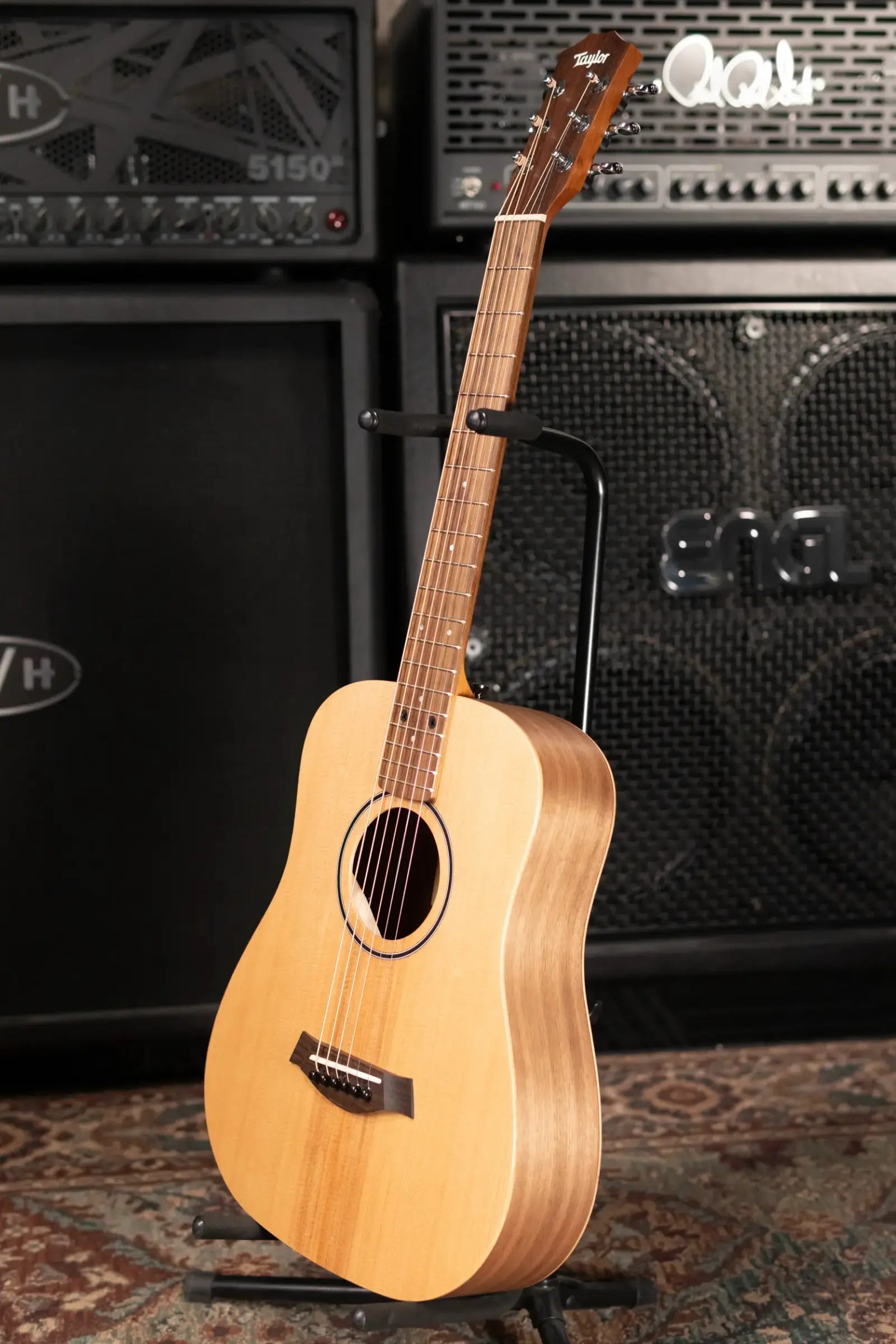 Taylor BT1e Baby Taylor Acoustic-Electric Guitar with Structured Gig Bag
