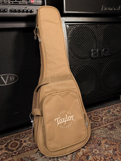 Taylor BT2 Baby Mahogany Taylor Acoustic Guitar with Gig Bag