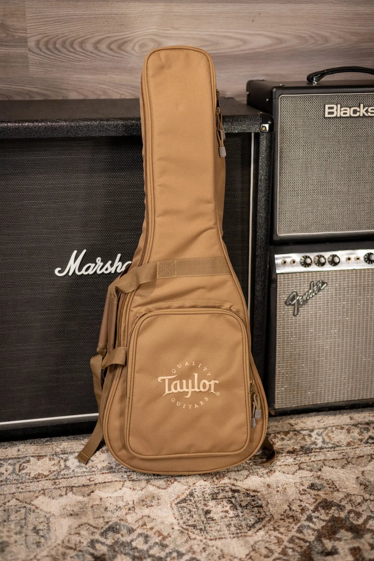 Taylor BT2 Baby Taylor Acoustic Guitar with Gig Bag