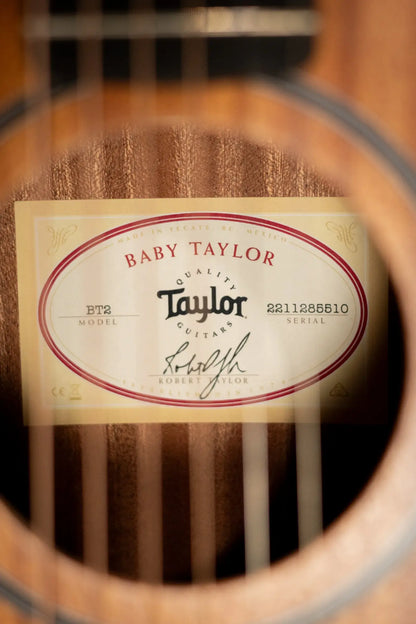 Taylor BT2 Baby Taylor Acoustic Guitar with Gig Bag