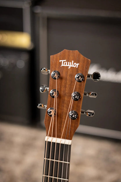 Taylor BT2 Baby Taylor Acoustic Guitar with Gig Bag