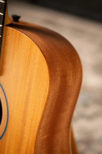 Taylor BT2 Baby Taylor Acoustic Guitar with Gig Bag