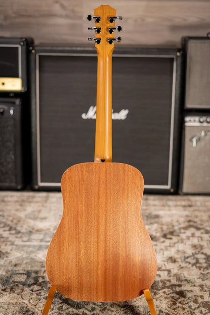 Taylor BT2 Baby Taylor Acoustic Guitar with Gig Bag