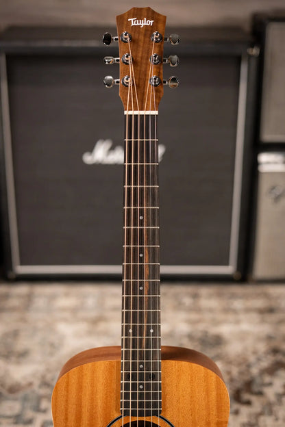 Taylor BT2 Baby Taylor Acoustic Guitar with Gig Bag