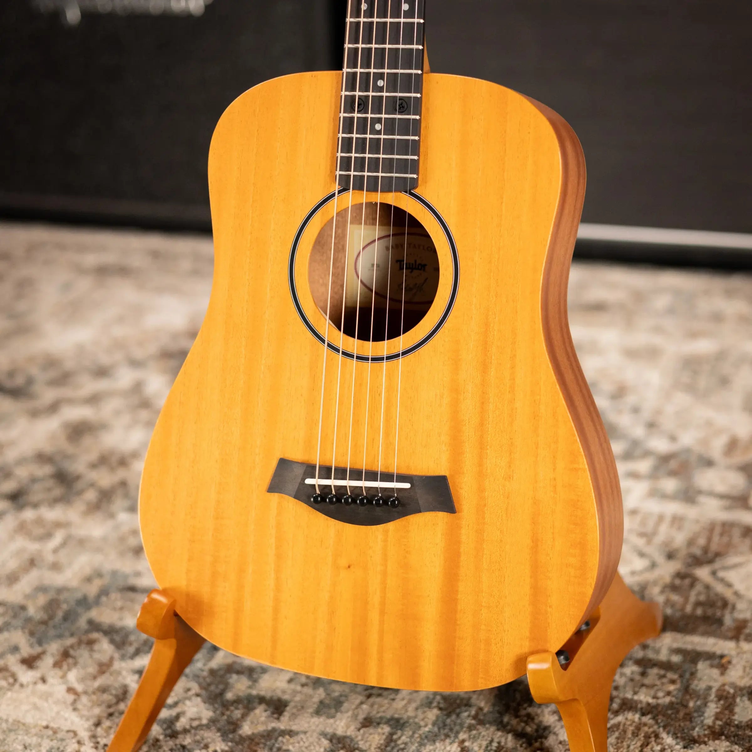 Taylor BT2 Baby Taylor Acoustic Guitar with Gig Bag