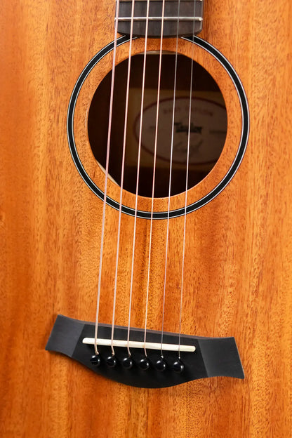 Taylor BT2 Mahogany Acoustic Guitar with Gig Bag
