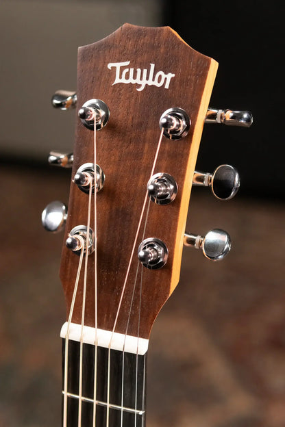 Taylor BT2 Mahogany Acoustic Guitar with Gig Bag