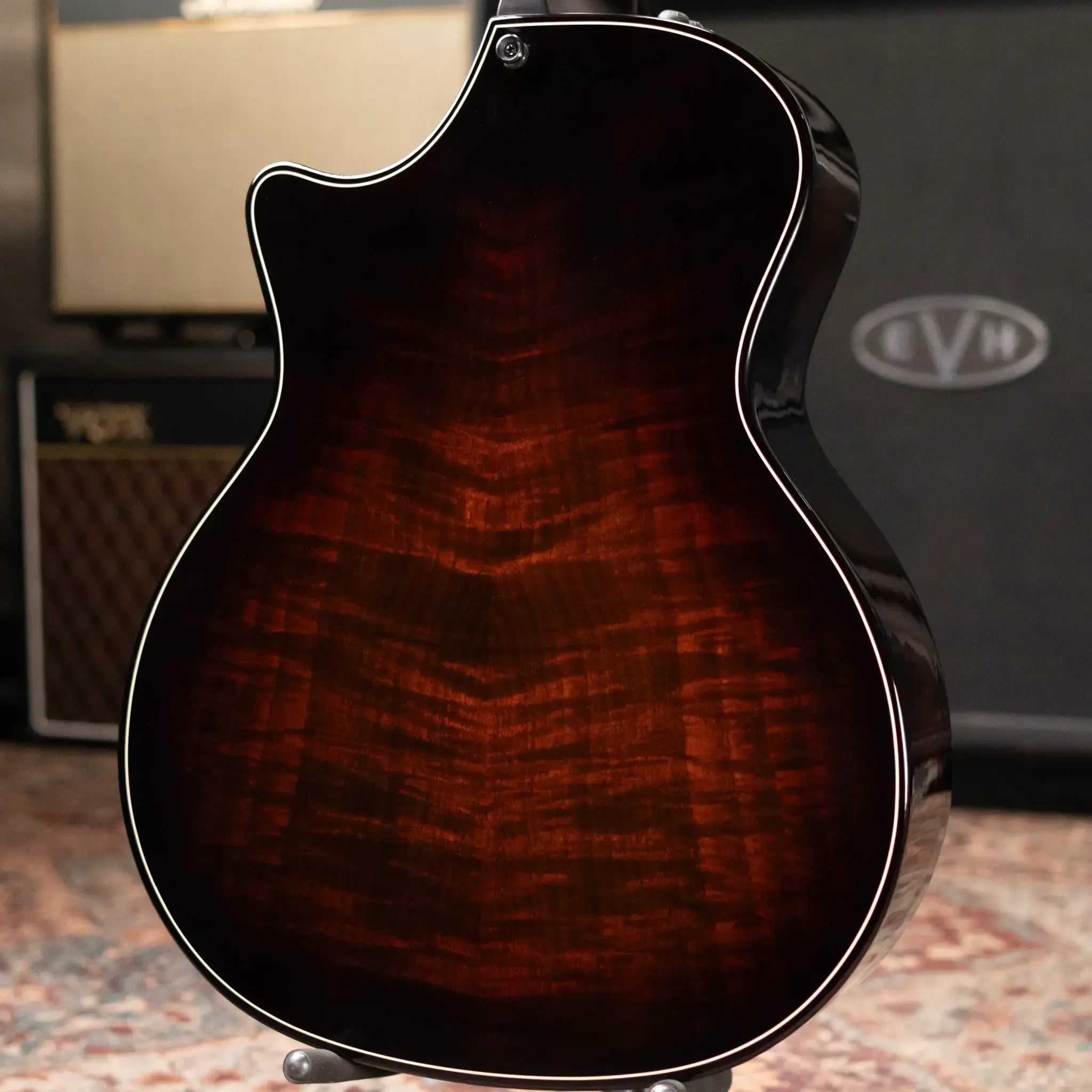 Taylor Builder's Edition 524ce Grand Auditorium Acoustic/Electric Guitar with Hardshell Case - Demo