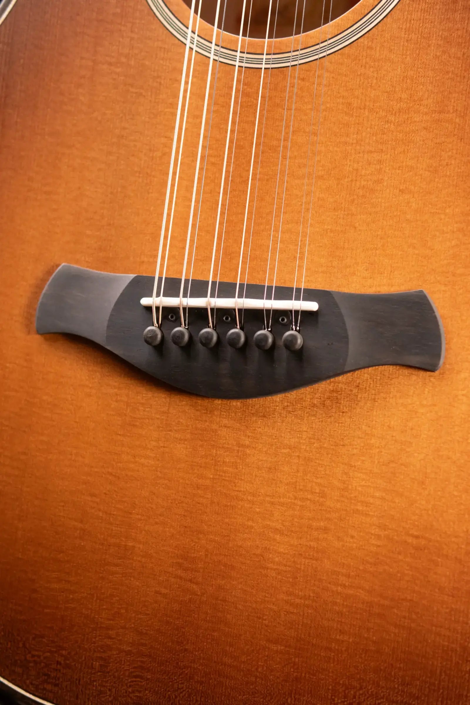 Taylor Builder's Edition 652ce 12-String Grand Concert Acoustic/Electric Guitar - Wild Honey Burst with Hardshell Case