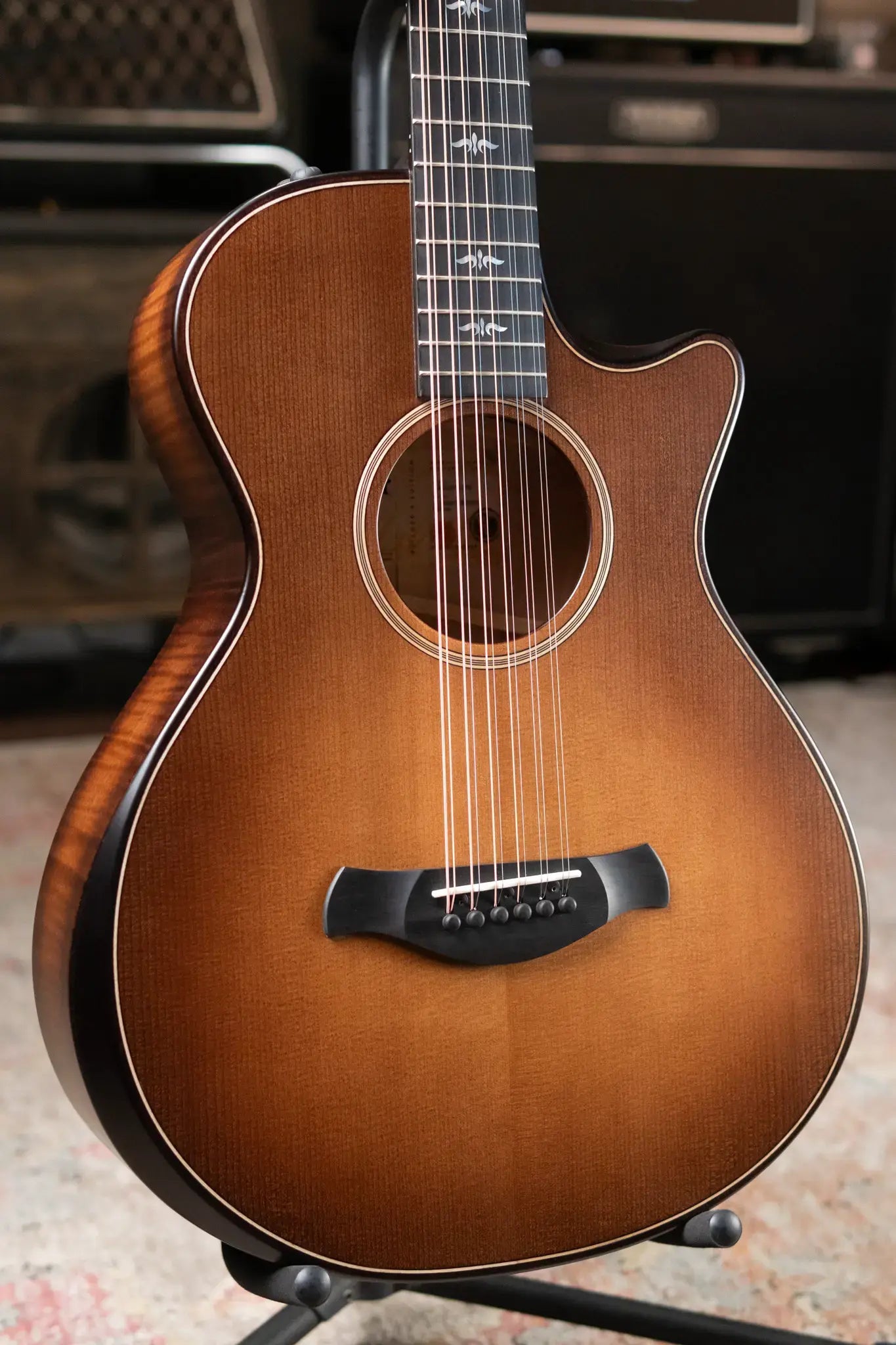 Taylor Builder's Edition 652ce 12-String Grand Concert Acoustic/Electric - Wild Honey Burst with Hardshell Case