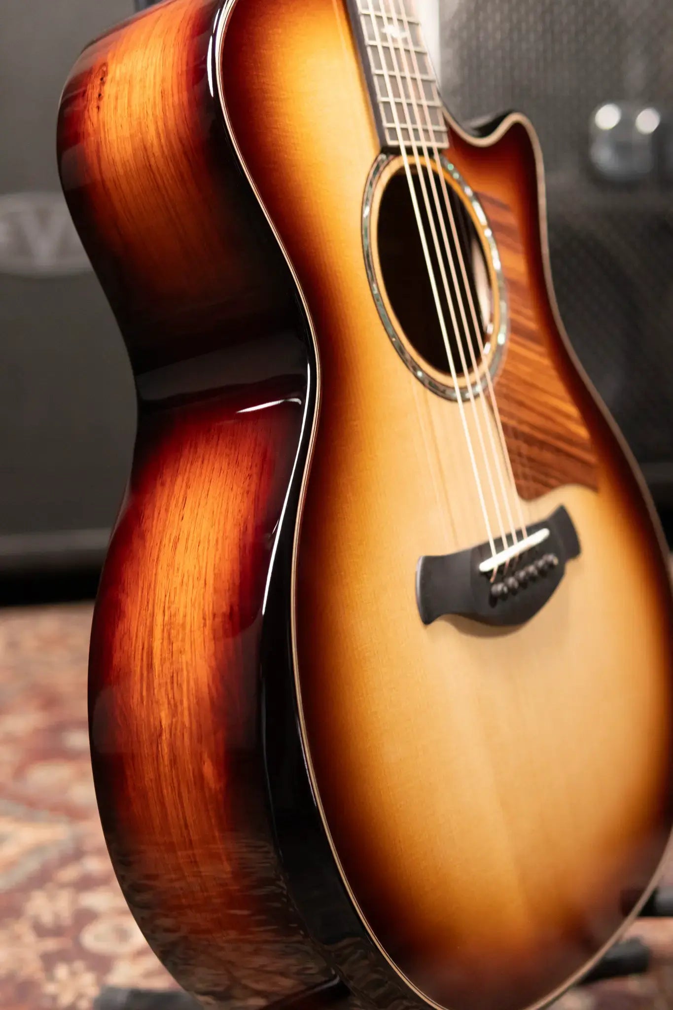 Taylor Builder's Edition 814ce Grand Auditorium Acoustic/Electric Guitar - Shaded Edge Burst with Hardshell Case