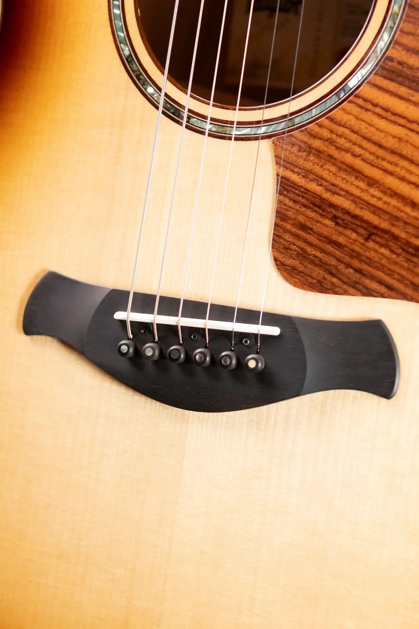 Taylor Builder's Edition 814ce Grand Auditorium Acoustic/Electric Guitar - Shaded Edge Burst with Hardshell Case