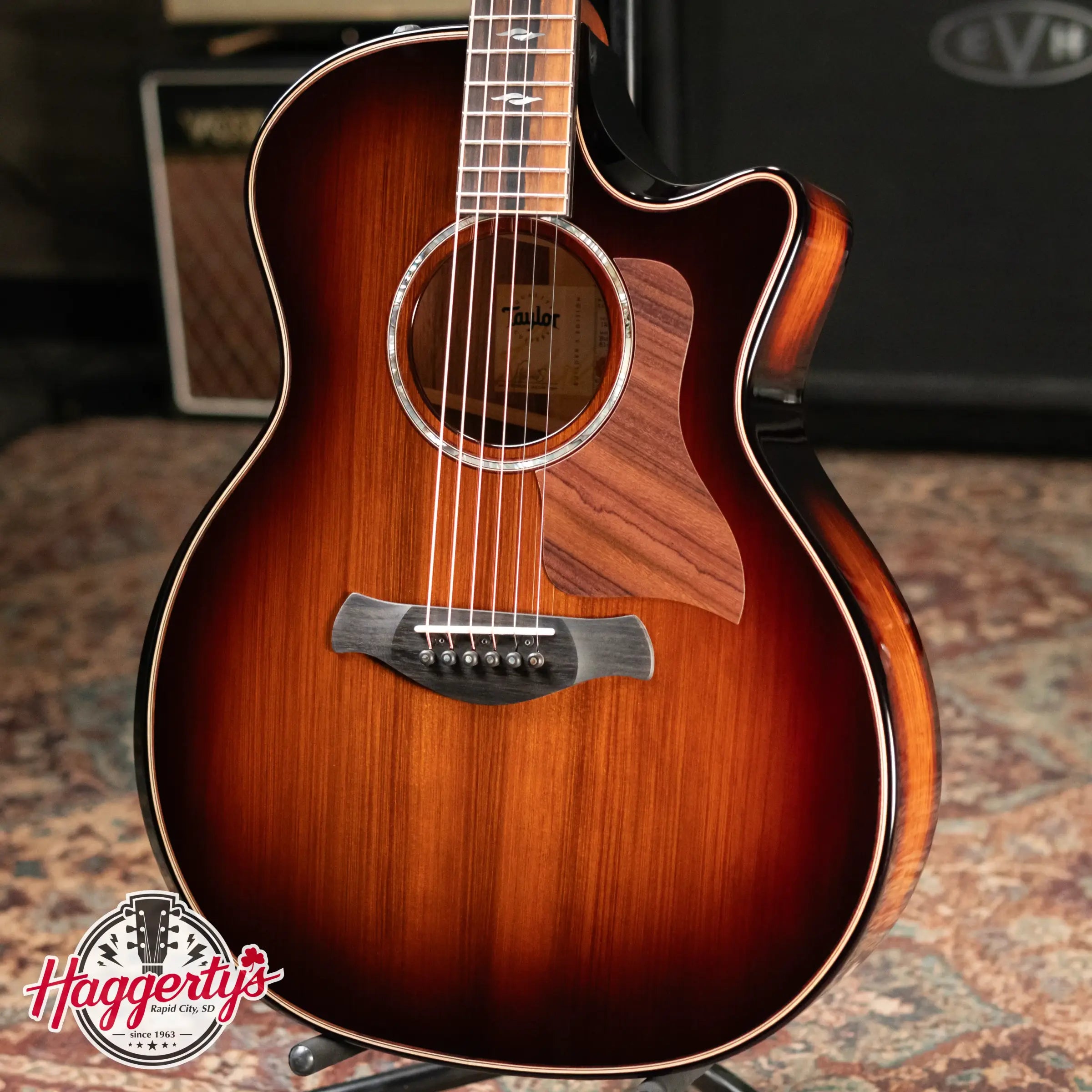 Taylor Builder's Edition 814ce Grand Auditorium Redwood/Honduran Rosewood Acoustic/Electric Guitar with Hardshell Case