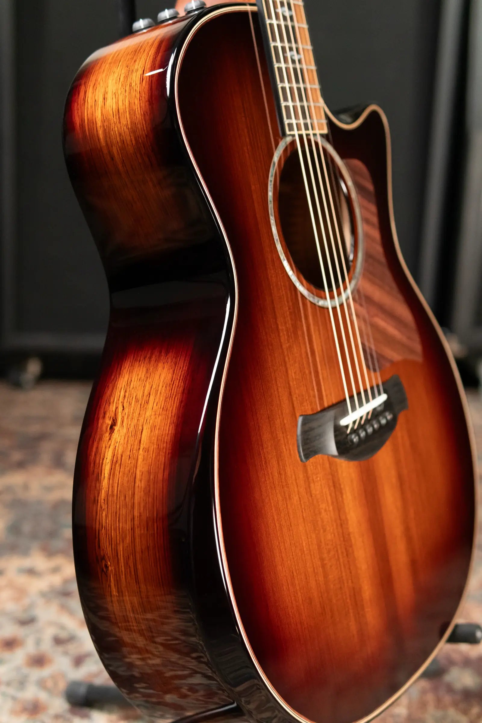 Taylor Builder's Edition 814ce Grand Auditorium Redwood/Honduran Rosewood Acoustic/Electric Guitar with Hardshell Case