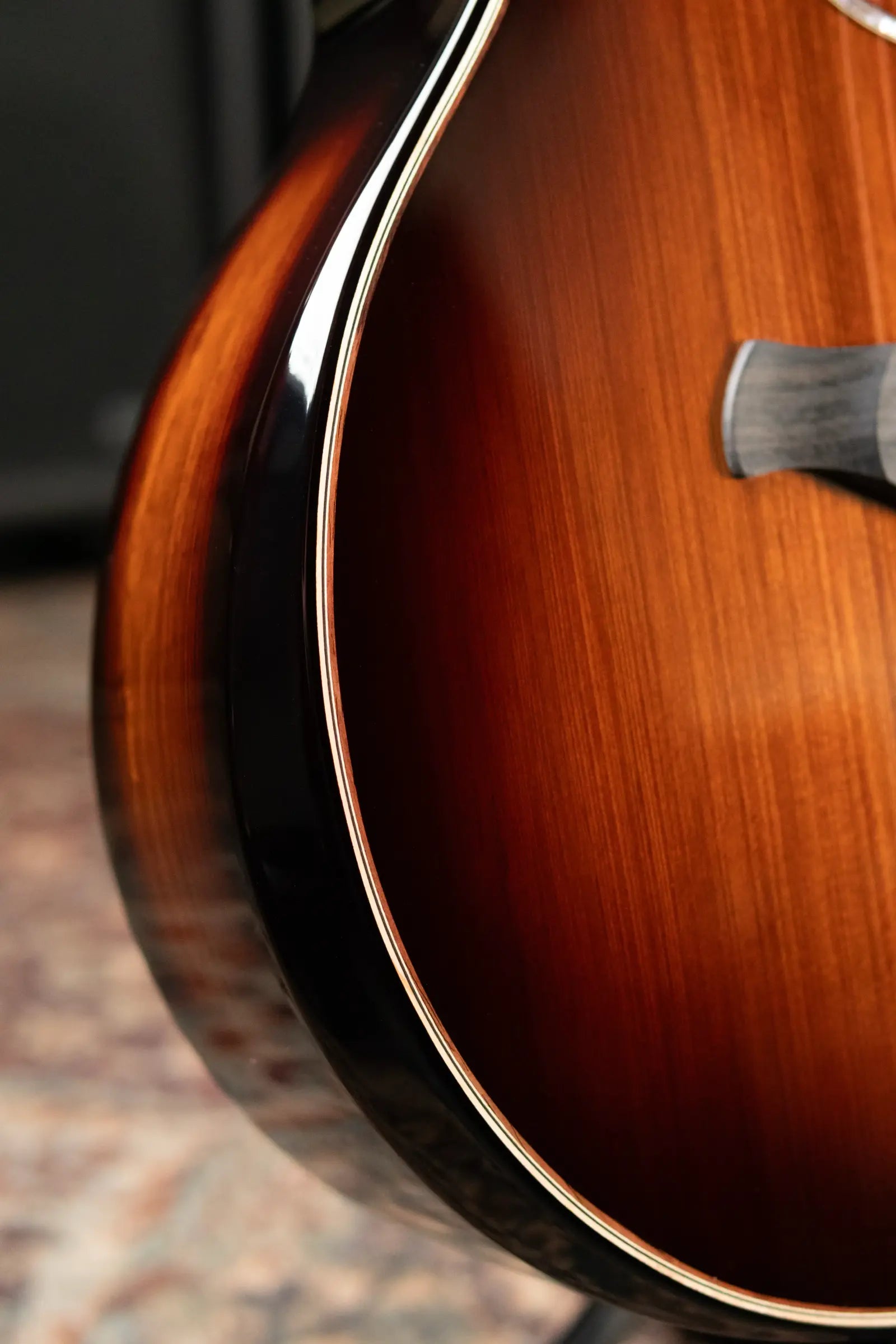 Taylor Builder's Edition 814ce Grand Auditorium Redwood/Honduran Rosewood Acoustic/Electric Guitar with Hardshell Case