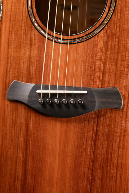 Taylor Builder's Edition 912ce Grand Concert Acoustic/Electric Guitar - Sinker Redwood/Honduran Rosewood with Hardshell Case