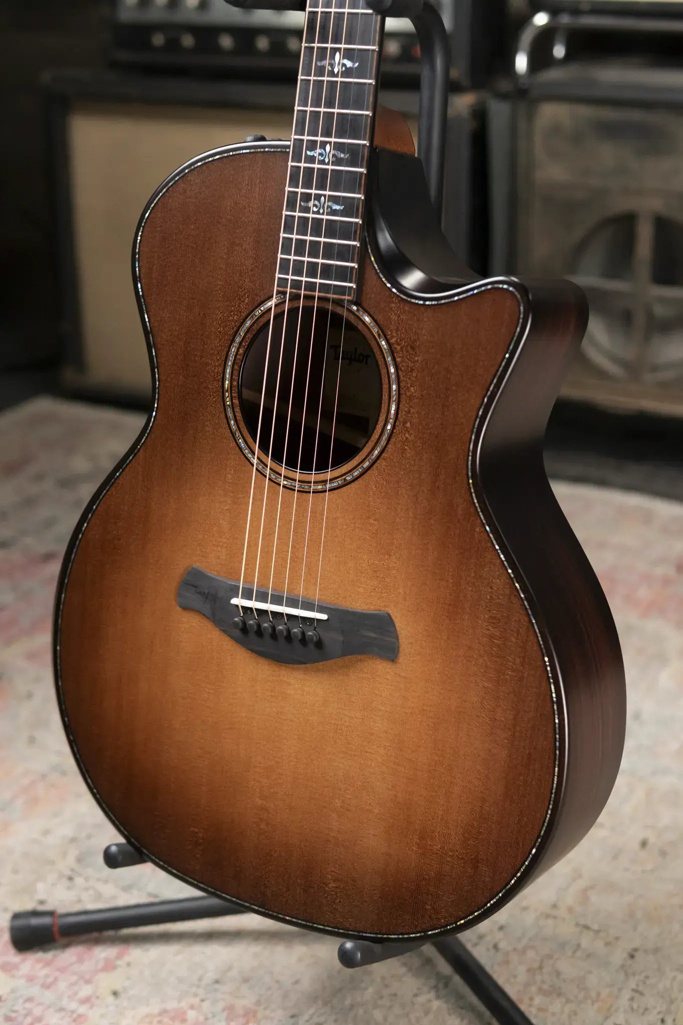Taylor Builder's Edition 914ce Grand Auditorium Acoustic/Electric Guitar - Wild Honey Burst with Hardshell Case