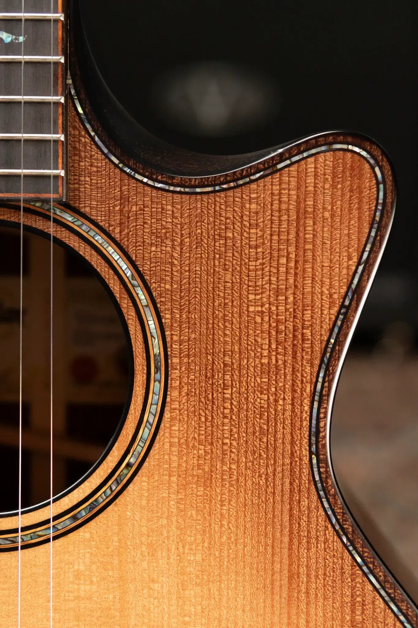 Taylor Builder's Edition 914ce Grand Auditorium Acoustic/Electric Guitar - Wild Honey Burst with Hardshell Case - Factory Demo