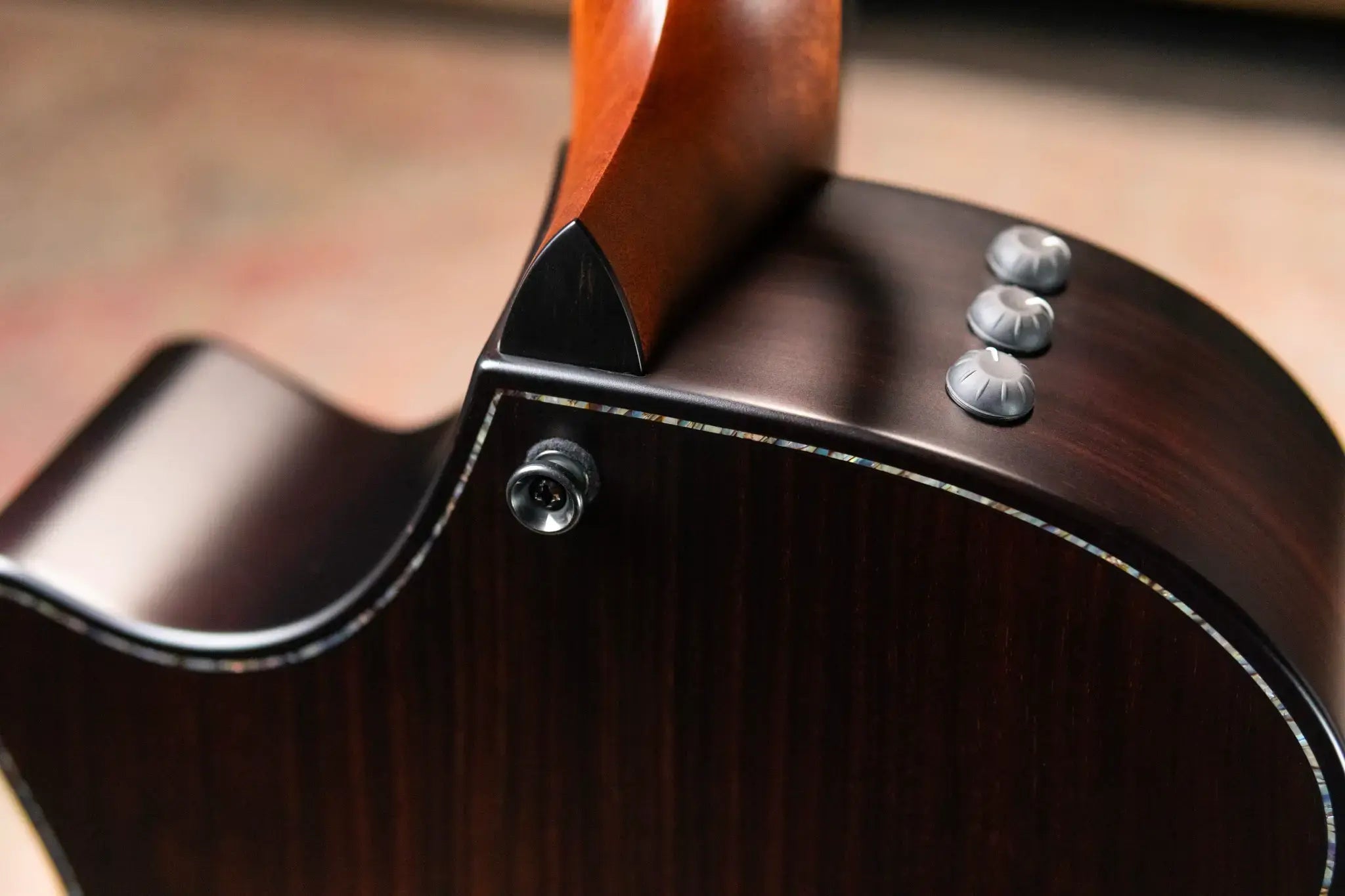 Taylor Builder's Edition 914ce Grand Auditorium Acoustic/Electric Guitar - Wild Honey Burst with Hardshell Case - Factory Demo