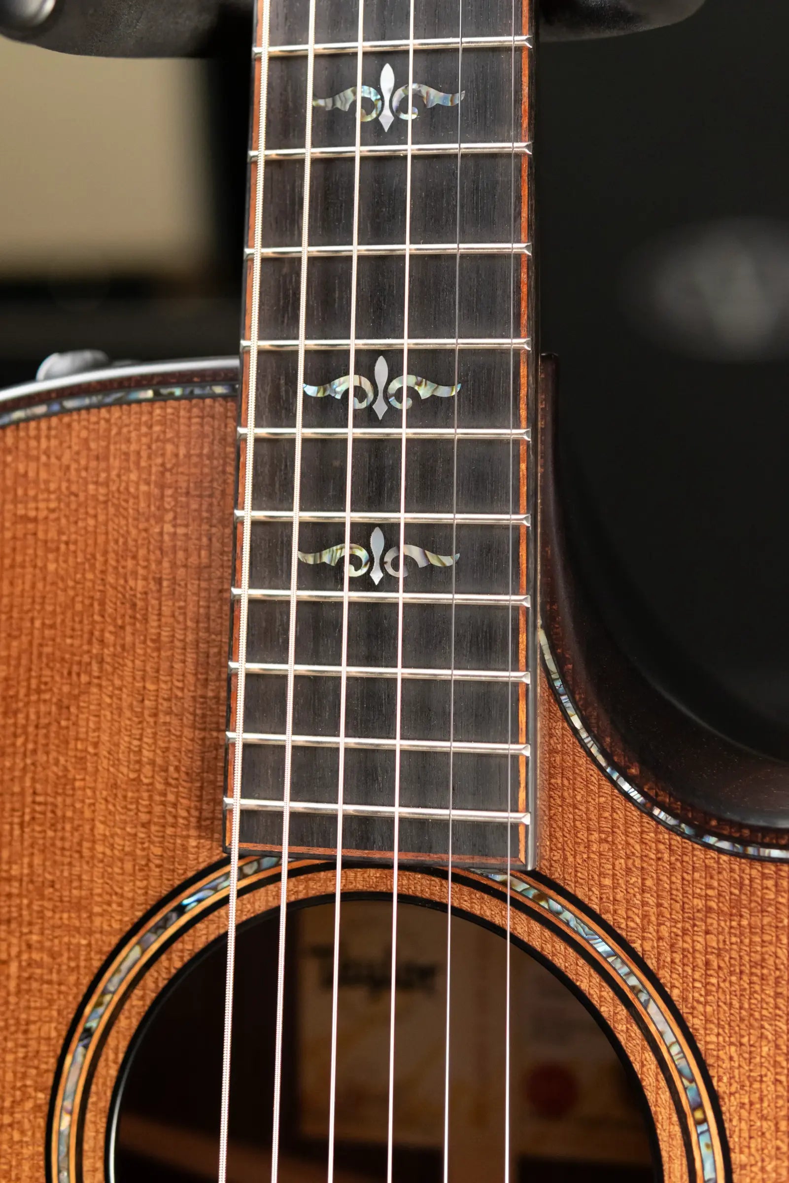 Taylor Builder's Edition 914ce Grand Auditorium Acoustic/Electric Guitar - Wild Honey Burst with Hardshell Case - Floor Model Demo