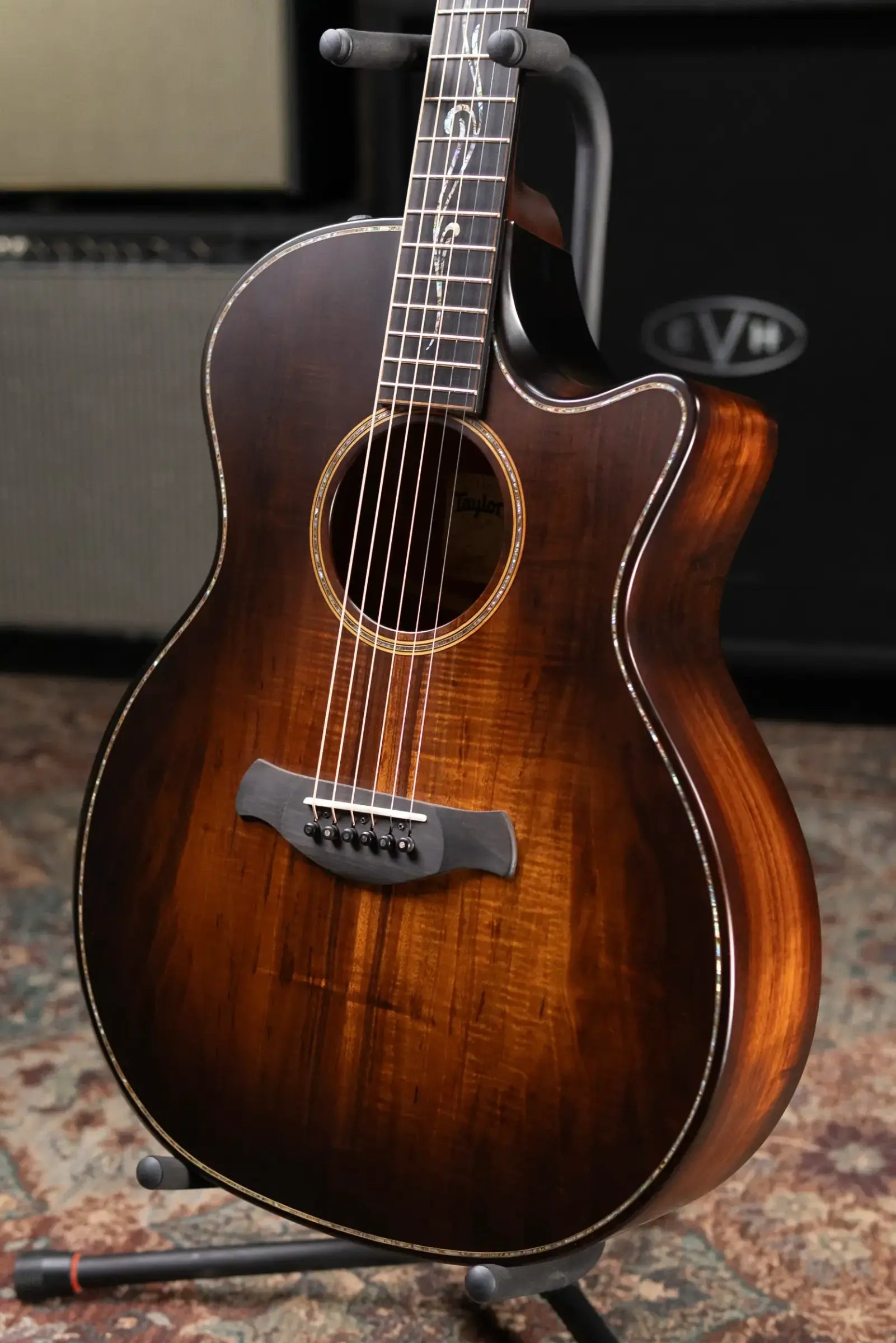 Taylor Builder's Edition K24ce Grand Auditorium Acoustic/Electric Guitar with Hardshell Case
