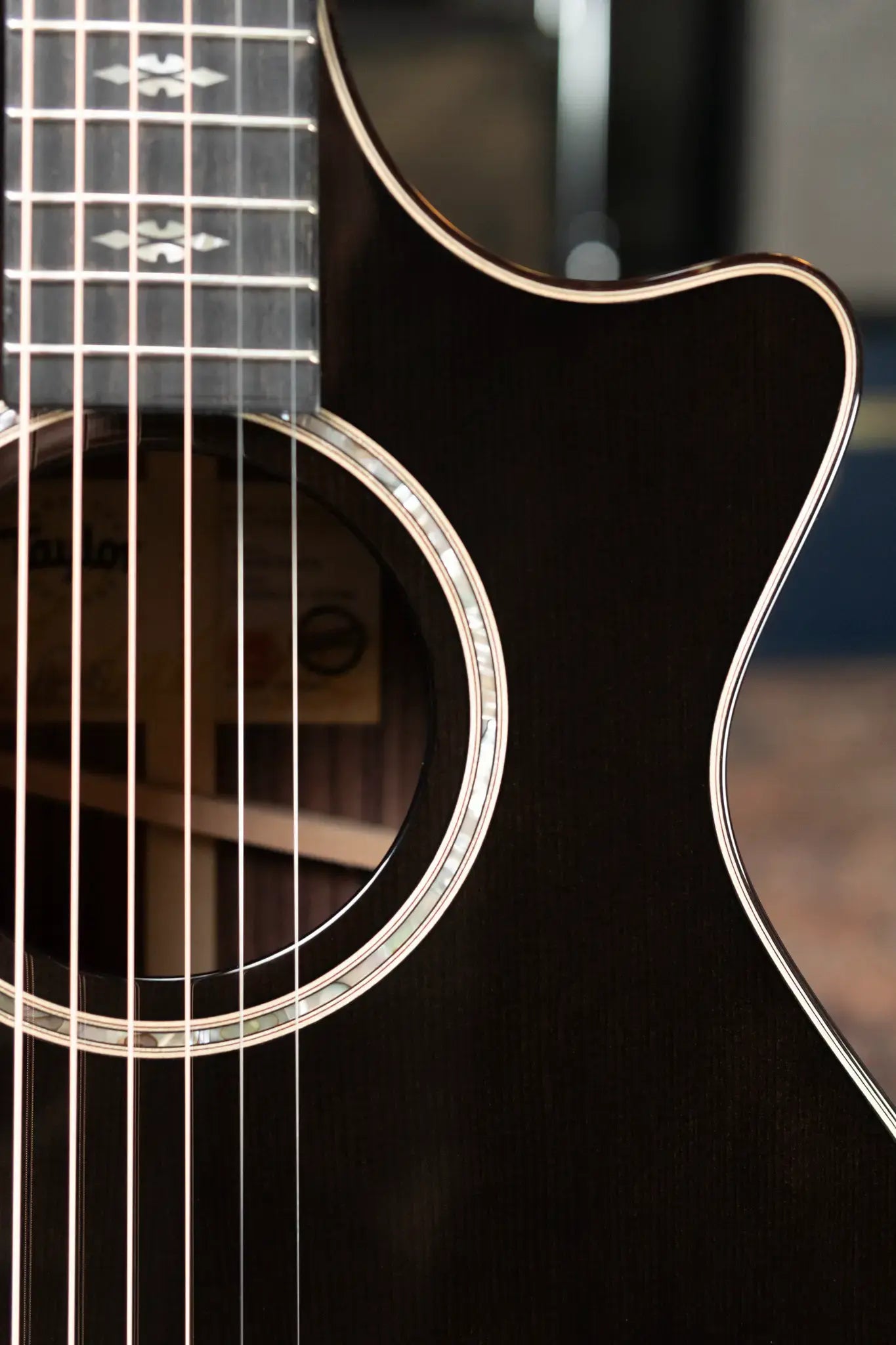 Taylor Custom Shop Grand Concert 12-Fret Acoustic/Electric with Hardshell Case