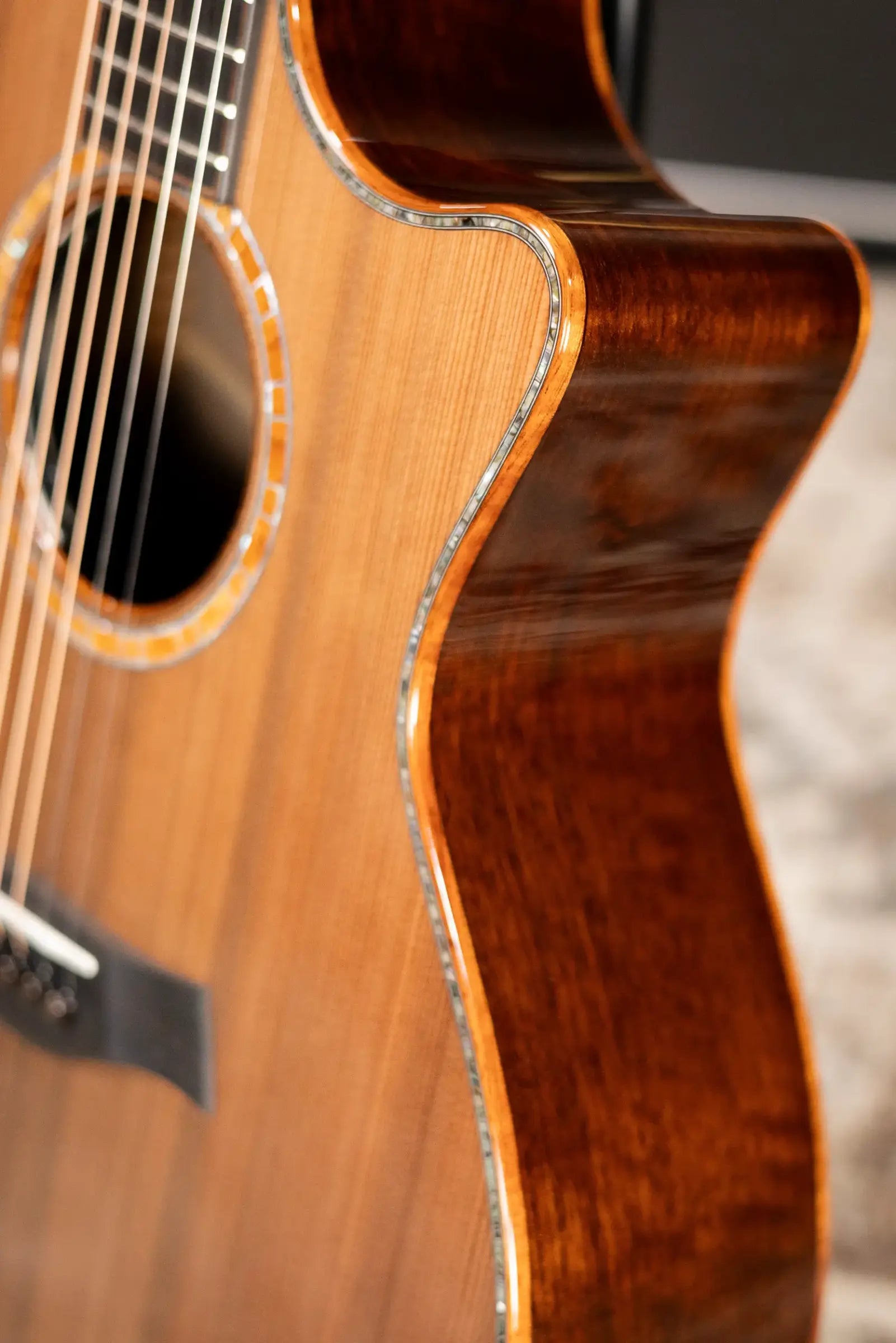 Taylor Custom Shop C14ce B6028 2026 Catch Custom #28 Grand Audtorium Acoustic/Electric Guitar - Sinker Redwood/Walnut with Hardshell Case
