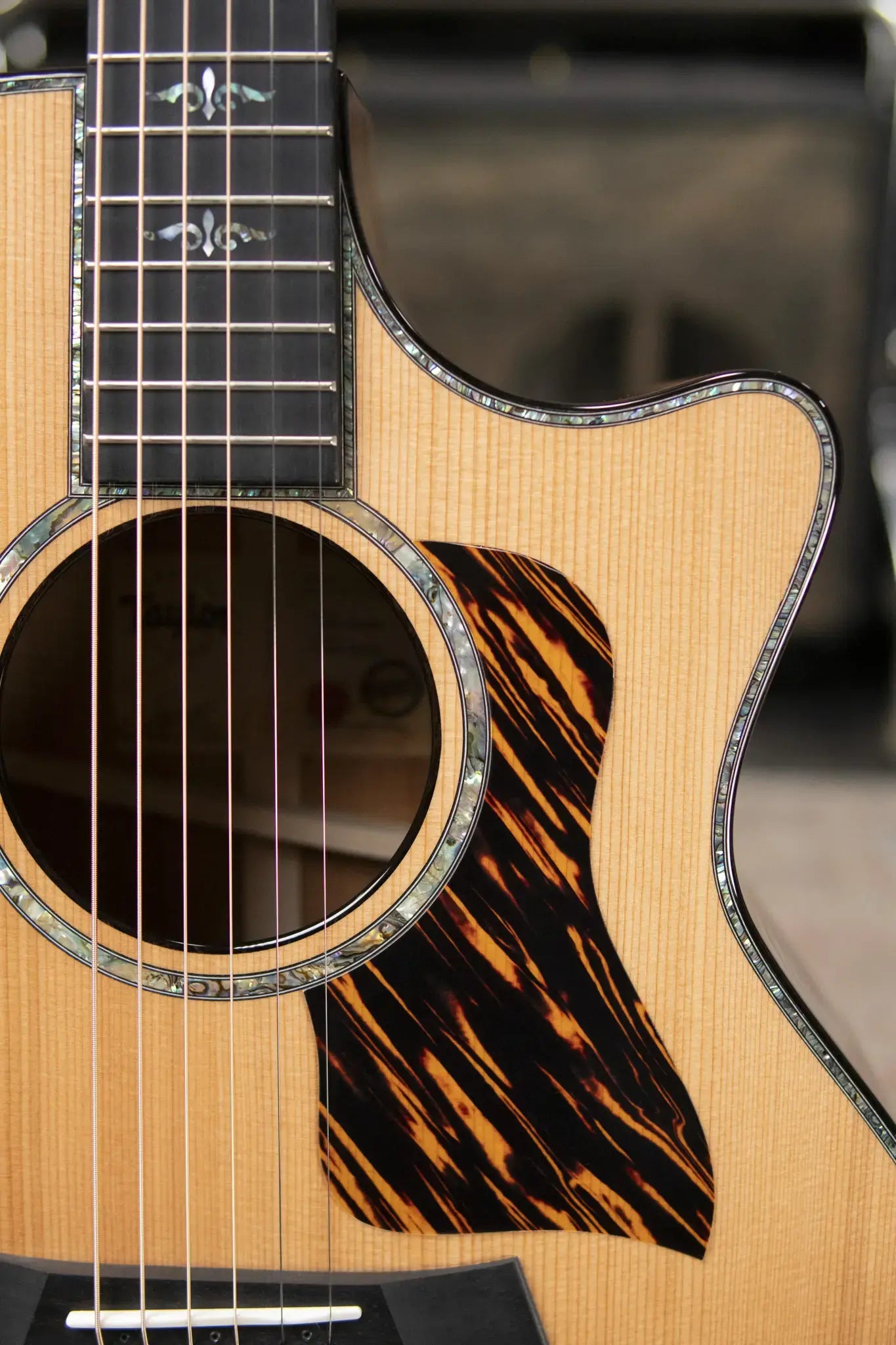 Taylor Custom Shop C14ce Grand Auditorium 2025 Catch Event #28 Acoustic/Electric Guitar - Cedar/AA Koa with Hardshell Case