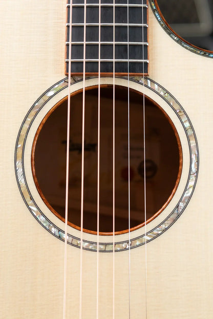 Taylor Custom Shop Grand Auditorium Acoustic/Electric Guitar with Hardshell Case