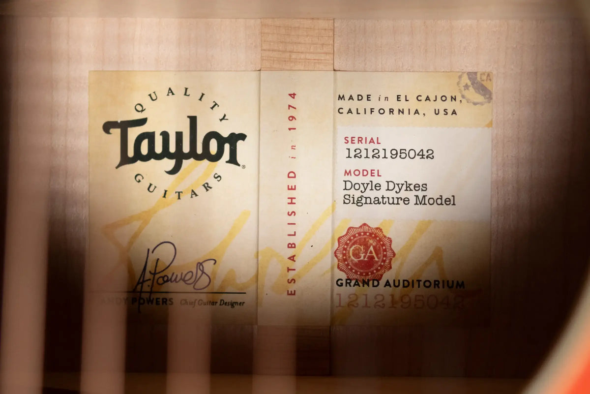 Taylor Doyle Dykes Signature Model Thin Body Grand Auditorium Acoustic/Electric Guitar with Hardshell Case
