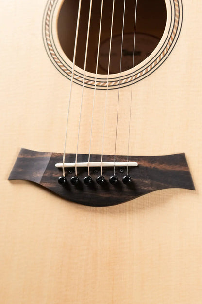 Taylor EG-12e LTD Academy Lutz Spruce/Maple Grand Concert Acoustic/Electric Guitar with Gig Bag