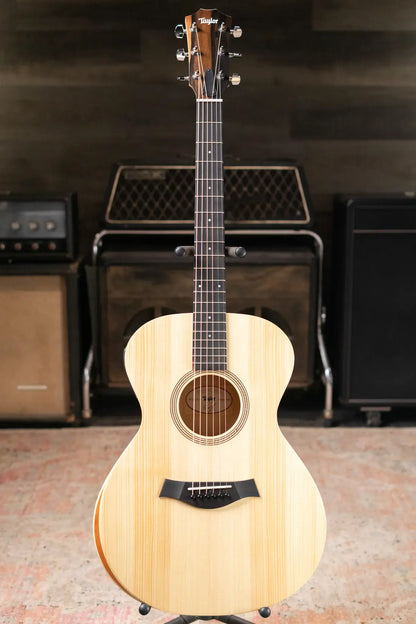 Taylor EG-12e LTD Academy Lutz Spruce/Maple Grand Concert Acoustic/Electric Guitar with Gig Bag