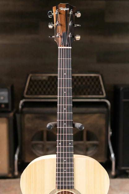 Taylor EG-12e LTD Academy Lutz Spruce/Maple Grand Concert Acoustic/Electric Guitar with Gig Bag