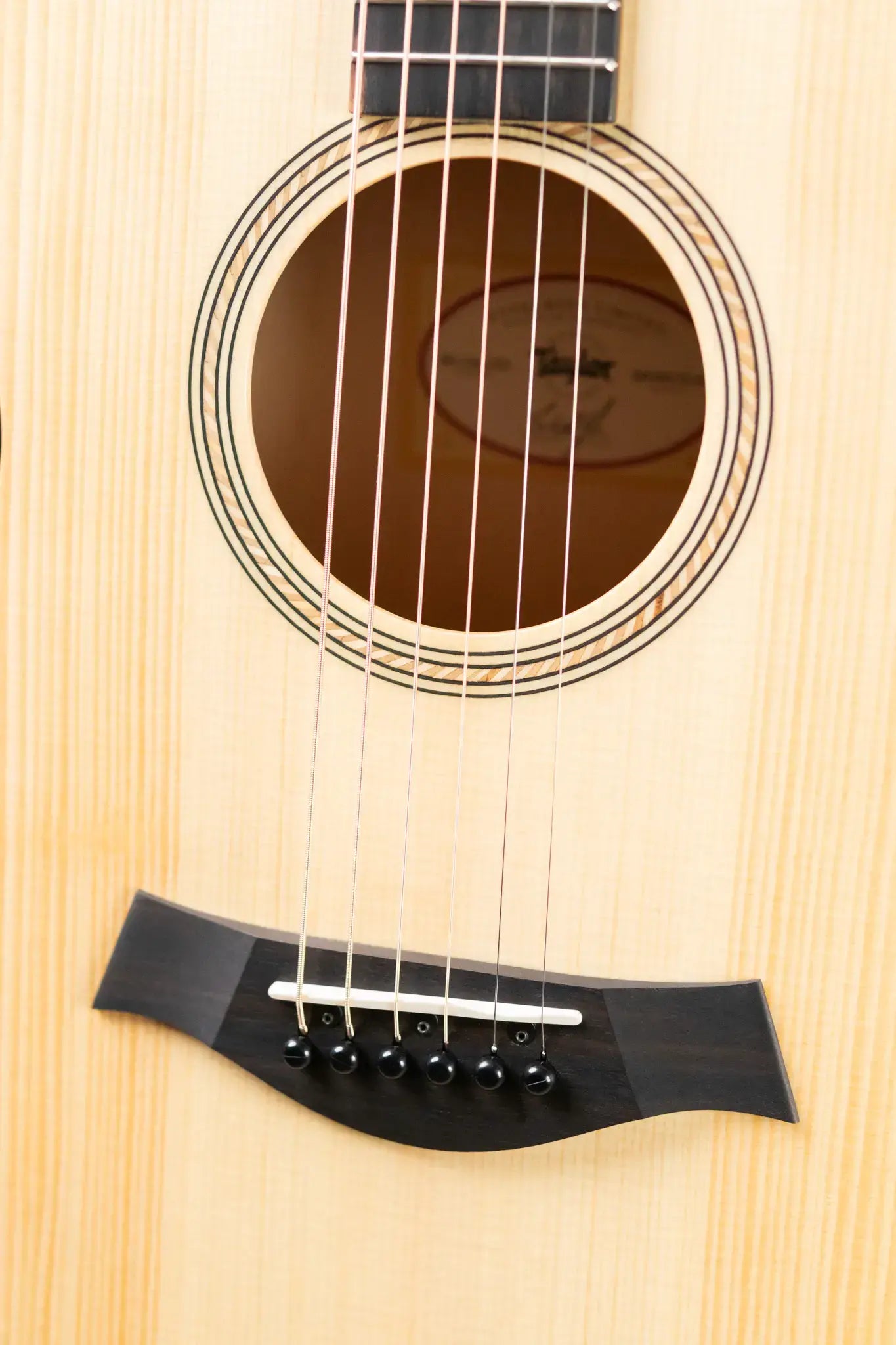 Taylor EG-12e LTD Academy Lutz Spruce/Maple Grand Concert Acoustic/Electric Guitar with Gig Bag