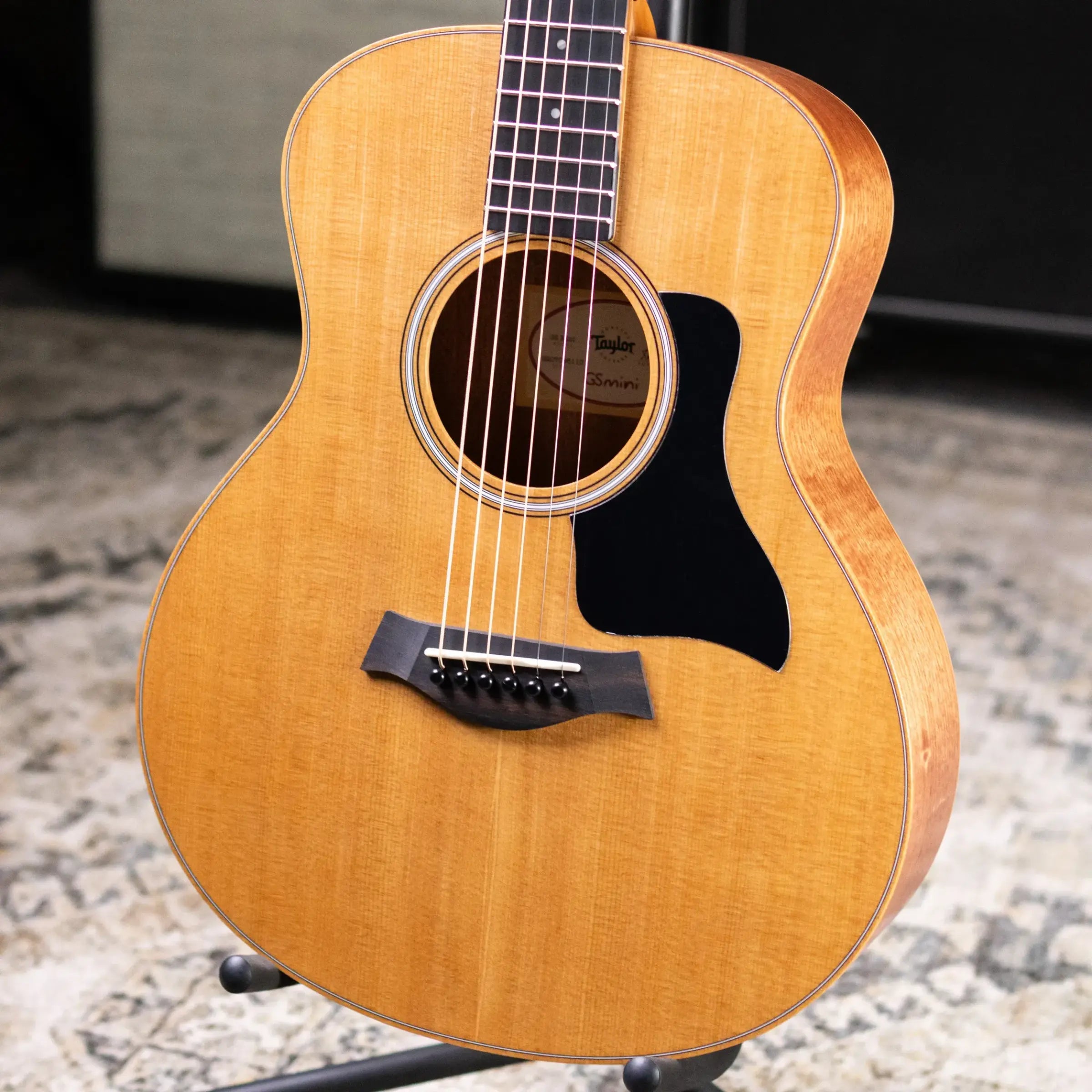 Taylor GS Mini Sapele Acoustic Guitar with GS Mini Hard Bag